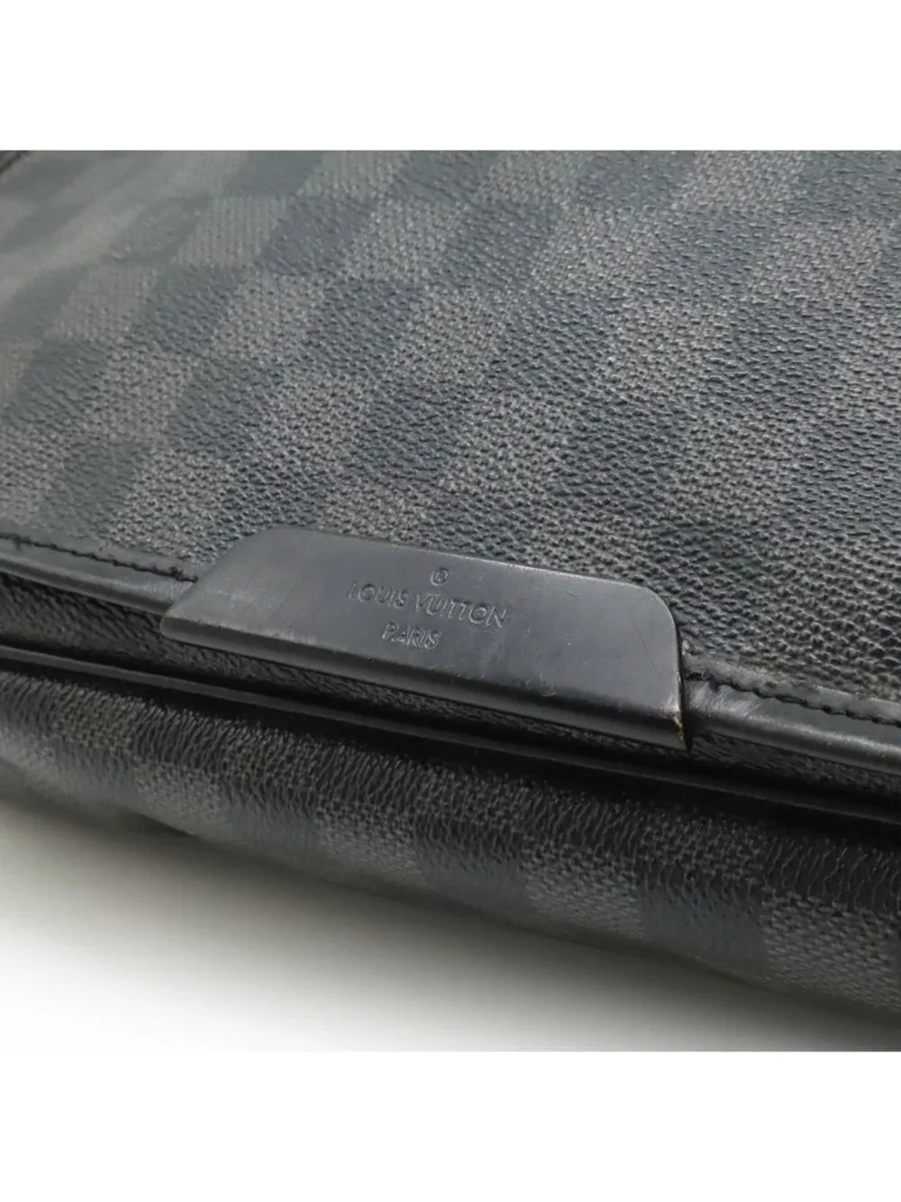 Louis Vuitton Damier Graphite Daniel MM Messenger